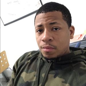 Meet your Posher, Isaac